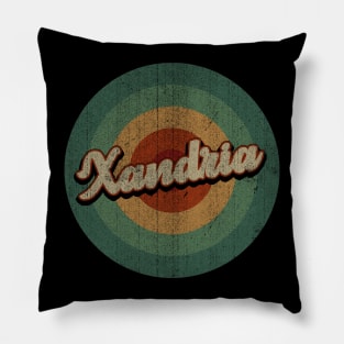 Circle Retro Vintage Xandria Pillow