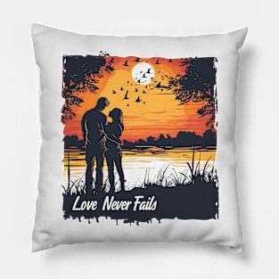 Love never fails Pillow