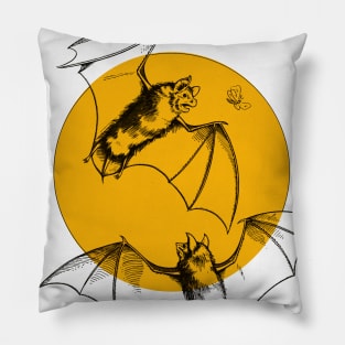 Bats in the moonlight botanical illustration design Pillow