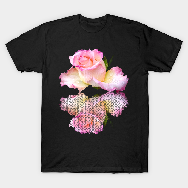 Discover pink rose with raindrops and a reflection - Pink Rose - T-Shirt