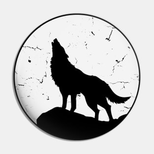 Howling Wolf to the Full Moon Pin