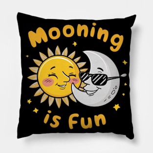 Solar Eclipse Funny Mooning The Sun Is Fun Pillow