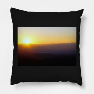 Sunrise over the Capertee Valley Pillow