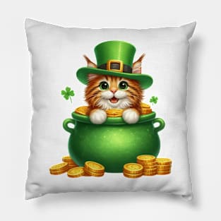 St Patricks Day Maine Coon Cat Pillow