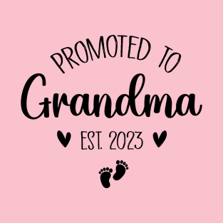 Promoted to Grandma Est 2023 T-Shirt