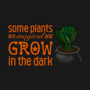 Grows in the dark! Cast iron plant aspidistra T-Shirt