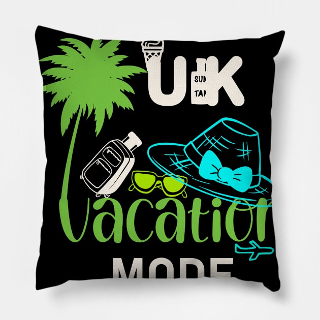 Vacation in UK Pillow by ArtDesignDE