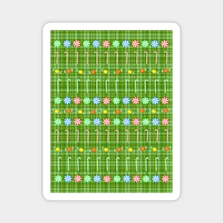 CHRISTMAS Candy On Green Plaid Magnet