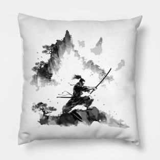 Samurai ink mountain Pillow