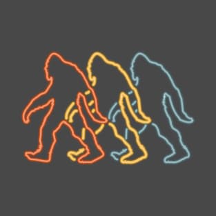 80s Retro Neon Sign Bigfoot Hunter 80's Gift T-Shirt