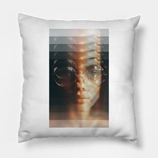 Trippy girl portrait Pillow