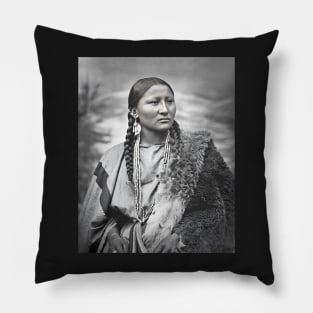 Native American woman war chief Pillow