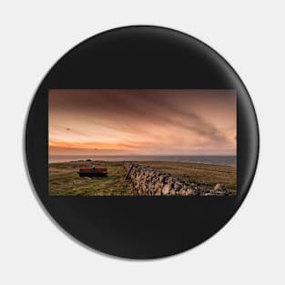 Trumpan Loop Sunset Pin