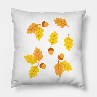 Autumn oak leaf and acorn pattern Pillow