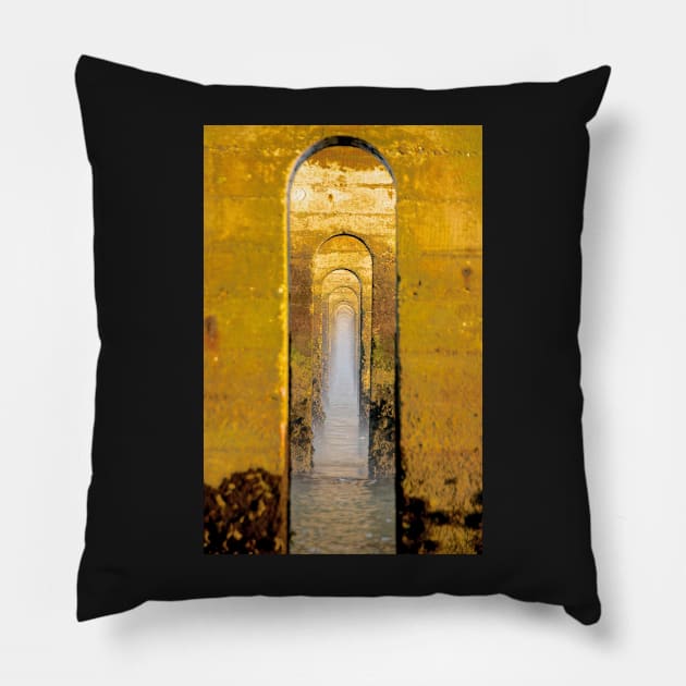 Le Conquet - Sous la passerelle Pillow by rollier