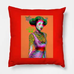 queen4 Pillow