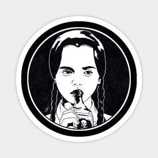 WEDNESDAY - The Addams Family (Circle Black and White) Magnet