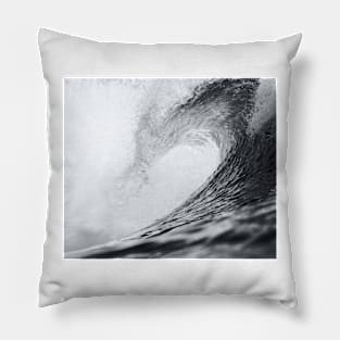 The power of the ocean Pillow