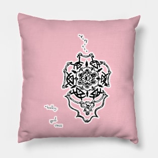 q48 : heraldry Pillow