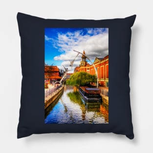 River Witham, Lincoln City, Lincolnshire, UK Pillow