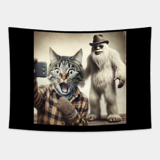 Surprised Scared Cat Selfie Yeti Stylish Funny Retro Vintage Tapestry