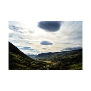 Lenticular clouds over Glen Shee, eastern Perthshire, Scotland T-Shirt