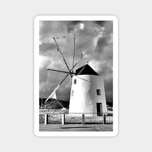 Old Windmill in Odiáxere, Lagos, Algarve Magnet