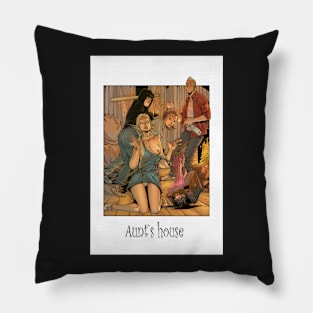 Aun't house cover Pillow