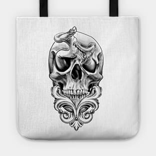 Skull and snakes Tote