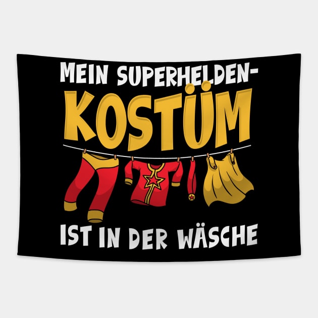 Mein Superheldenkostüm ist in der Wäsche I Superheld Kostüm design Tapestry by biNutz