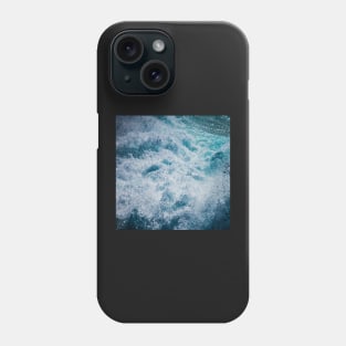 Waves crashing Phone Case