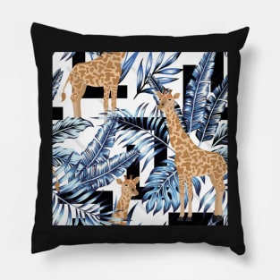 Giraffe in the jungle Pillow