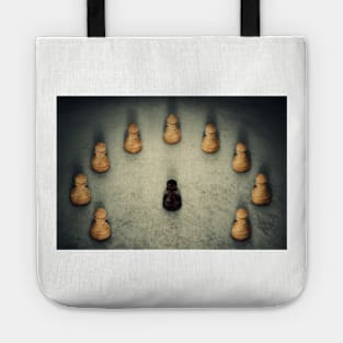 surrounded Tote