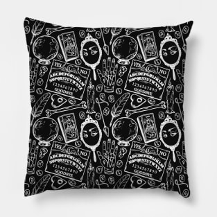 Divination in Black Pillow