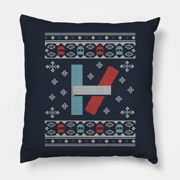 Christmas Knit Pattern Pillow by cusumano