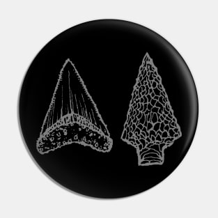 Tooth & Arrow black Pin