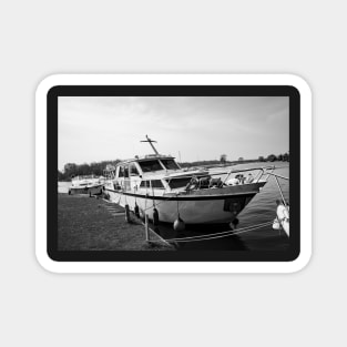 Moored boats on the River Bure Magnet