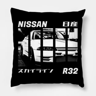 NISSAN SKYLINE GT-R R32 Black 'N White 3 (Black Version) Pillow