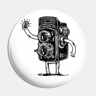 Self-selfie Pin