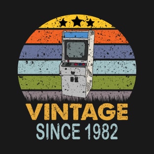 Gamer 1982 T-Shirt