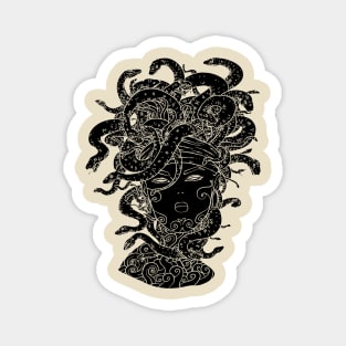 BlackMedusa 5 Magnet