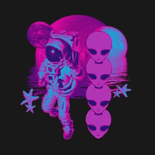 aliens vs astronauts T-Shirt