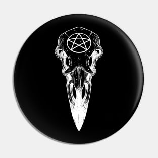 Raven skull. Pentagram Pin