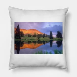 Mount Baldy At Sunset Reflected In Lake Along Paradise Divide Pillow