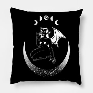 Conjuration in the moonlight | Occult Witch Pillow