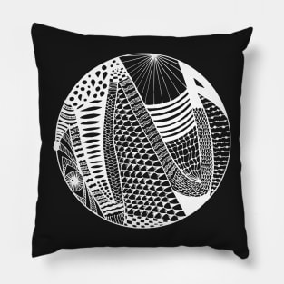 Snake Eye Circle Zentangle Pattern Design Pillow