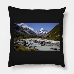 Rush Hour at Mount Cook Pillow