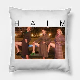 HAIM -Extra Leg Room 2019 Pillow