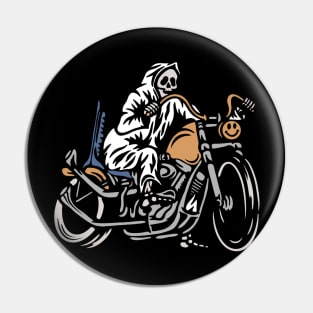 Biker skull Pin