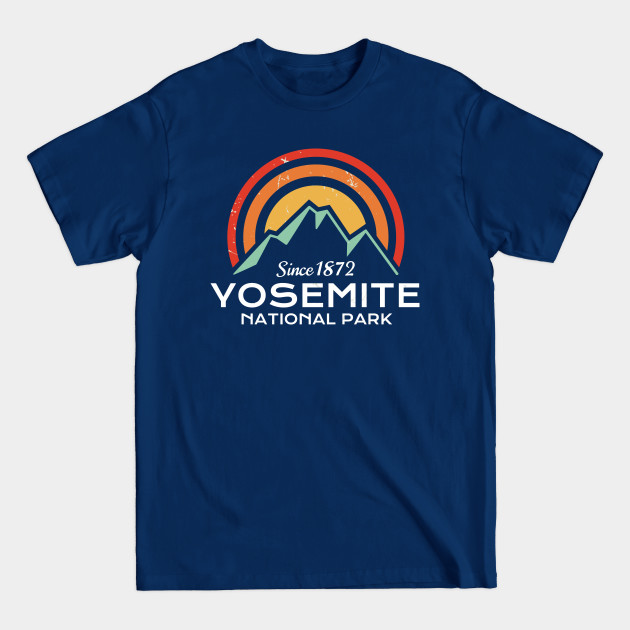 Disover Yosemite National Park Retro - National Park Retro - T-Shirt